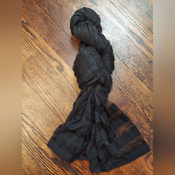 Black Scarf - Picture 2 of 4